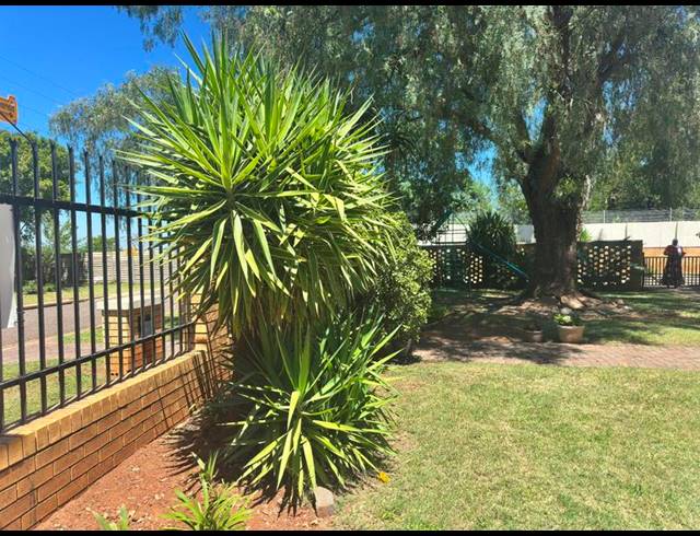 3 BEDROOM HOUSE FOR SALE IN CHRISTOBURG